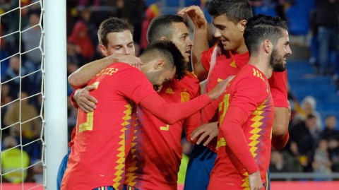 西班牙热身赛小胜波黑，新星门德斯替补绝杀