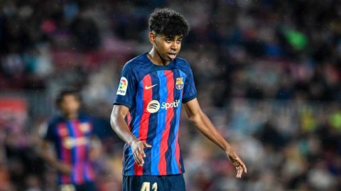 红蓝未来之光亚马尔续约开启新时代传奇