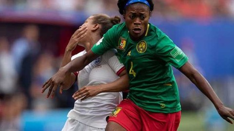 女足世界杯赛场惊现全武行，喀麦隆队失控行为引发众怒