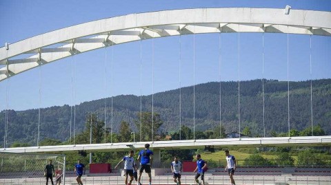 巴斯克雄狮的寂静咆哮 毕尔巴鄂竞技闭门备战记