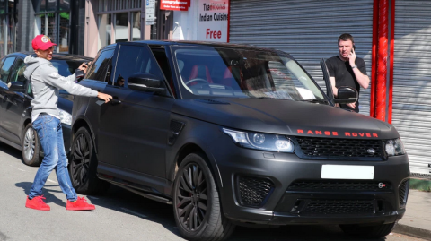 英伦起跑线：高性能猛兽的价码与灵魂