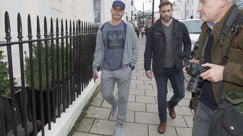 狂人告别红魔：穆里尼奥携落寞与解脱现身伦敦街头