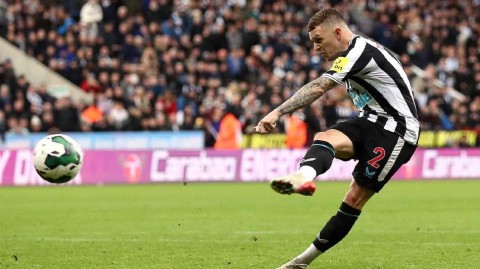 圣詹姆斯公园的惊魂夜 纽卡斯尔联门神三扑点球铸就联赛杯奇迹