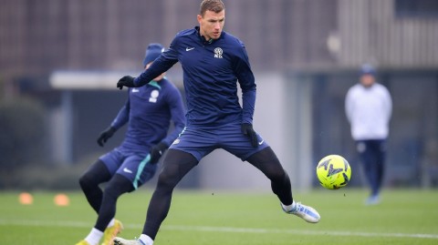 蓝黑军团训练备战哲科领衔锋线全力冲刺