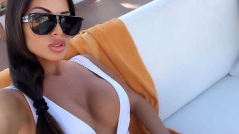 意大利足球女神弗洛里亚娜引爆英伦，球迷呼吁其入主BBC王牌节目