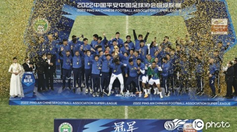 大雨夜破咒！武汉三镇主场2-0力克浙江，赛季积分终“转负为正”