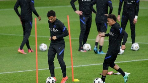 橙衣军团蓄势待发：荷兰队欧洲杯前最后冲刺