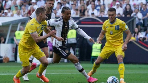 千场纪念赛爱与和平高悬战车惊险战平乌克兰