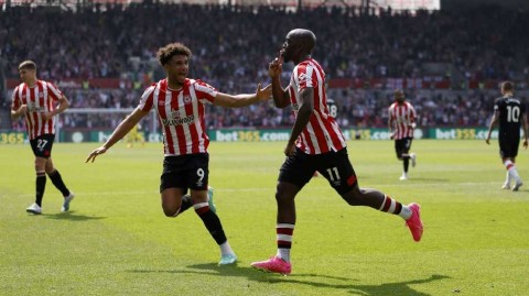 布伦特福德主场完胜西汉姆联锁定联赛前九席位