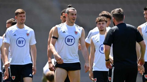 临危受命，红龙静待翱翔：直击威尔士欧洲杯赛前最后一练