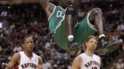 2026季后赛首轮巅峰对决：新生代力量引爆分区半决赛激战