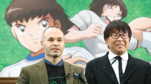 伊涅斯塔圆梦 获赠大空翼球衣感动东京