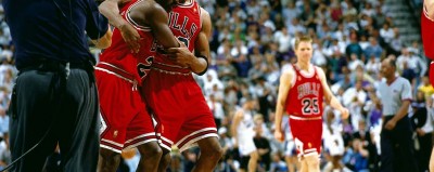 2026年回溯：乔丹名人堂典礼上的王朝背影与群星恩仇录