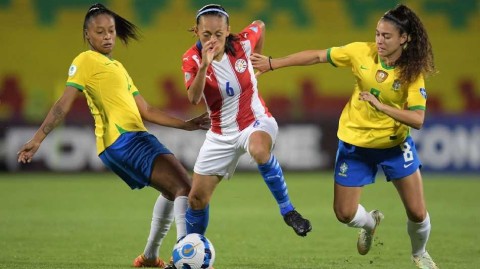 巾帼绿茵战歌响 巴西女足展锋芒