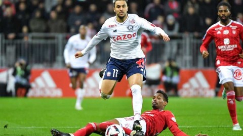 法甲第十八轮激战成和 布雷斯特主场闷平里尔