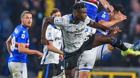 蓝黑风暴席卷费拉里斯，亚特兰大三球强势逆转桑普