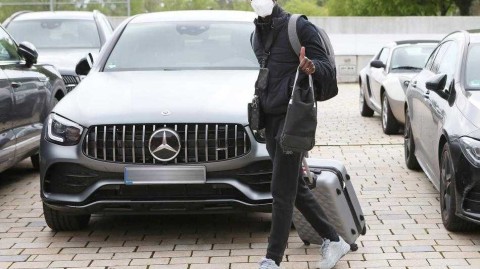 硝烟前夕的从容：斯图加特将士抵达酒店，静候德甲第33轮关键战役