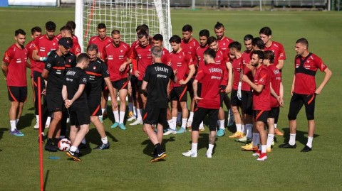 星月军团绿茵练兵记