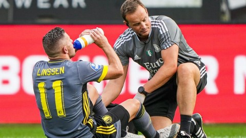 荷甲新赛季震撼启幕：费耶诺德狂飙四球，客场完胜威廉二世