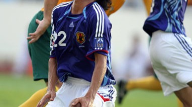 绝杀终结16年不胜！澳大利亚1-0日本送蓝武士18强赛首败