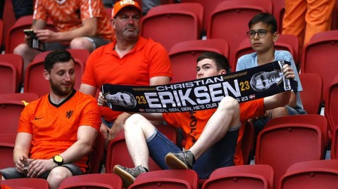 爱神之战：欧洲杯赛场上的生命守护，全世界此刻牵挂埃里克森