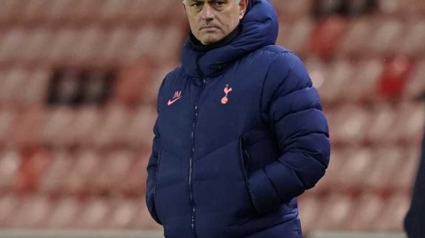 穆帅铁律告破边缘：热刺联赛九败，逼近生涯从未有过的十败阴霾