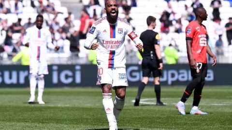 法甲烽火：拉卡泽特破门助里昂力克雷恩