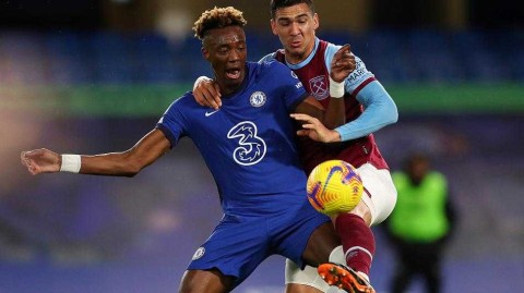 斯坦福桥的冬日狂想曲：蓝军三球大破铁锤帮，亚伯拉罕照亮争四之路