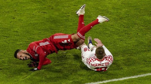 德甲巅峰逆转：拜仁慕尼黑客战五球狂胜美因茨，莱万基米希导演安联狂欢