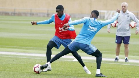 欧冠洗礼过后巴萨训练梅西轮休登贝莱荣膺核心背心