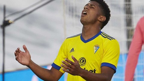 皇家马德里爆冷主场告负，加的斯终结三十年不胜纪录