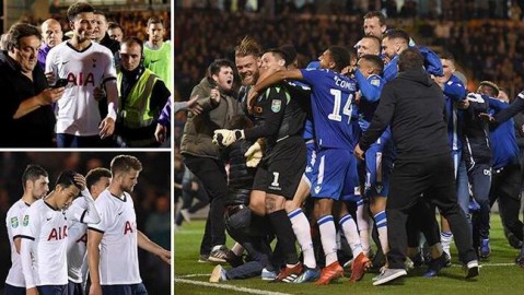 英乙第45轮：索尔福德城2-0力克领头羊布罗姆利，直升资格悬念再起