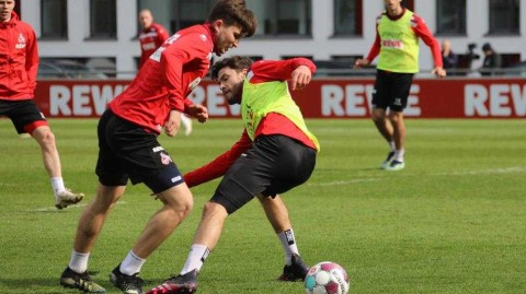 科隆战前最后的磨砺 镜头下的汗水与决心