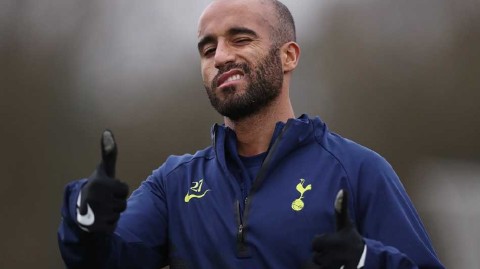 热刺厉兵秣马迎新年战事 训练场上挥汗如雨显雄心