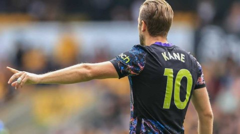 凯恩加冕热刺欧战之王，六十五载传奇铸就白鹿巷新丰碑