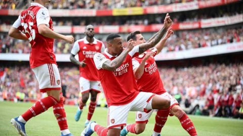 枪手五球盛宴锁定欧战席位 主场收官战演绎华丽进攻