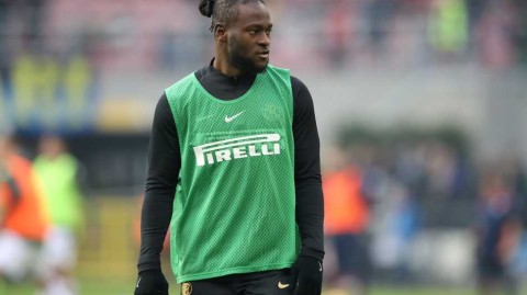 流浪飞翼的红色新章：摩西租借加盟莫斯科斯巴达