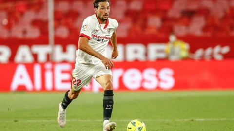 官方：塞维利亚中场弗兰科巴斯克斯自由转会帕尔马签约两年