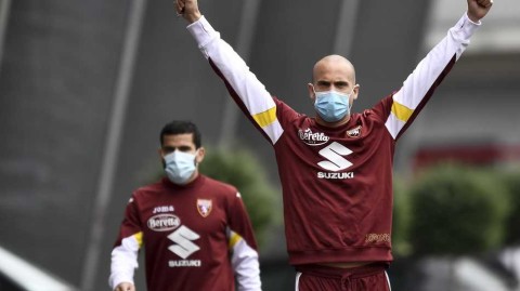 寂静后的奔跑：2020年5月都灵城下的口罩与球鞋