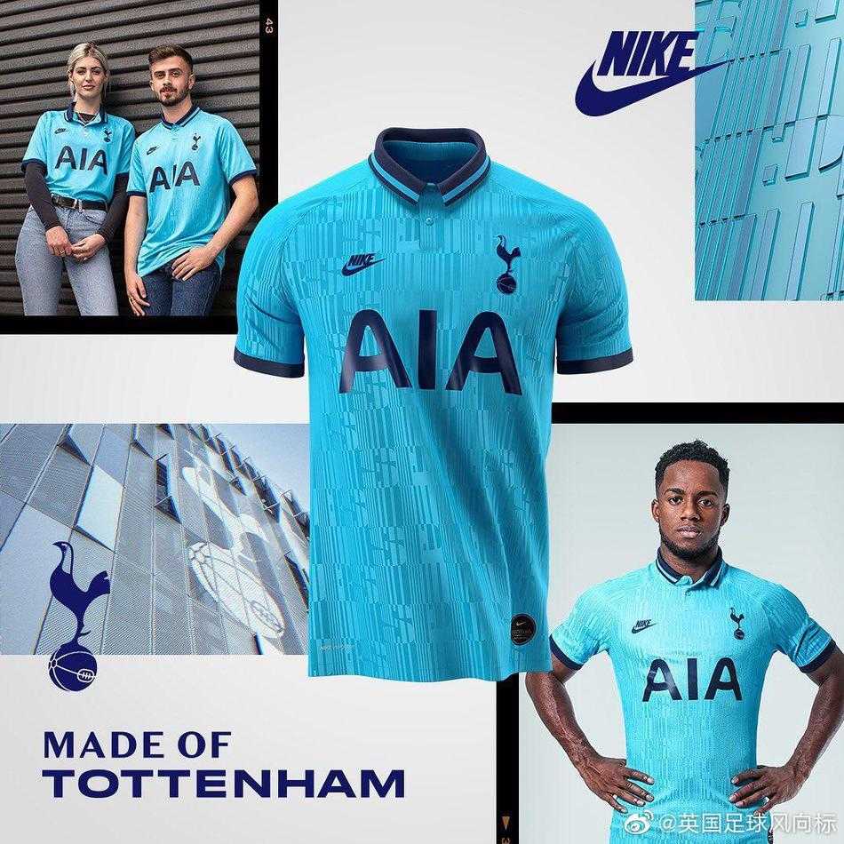 多名球员集体展示新球衣，亮蓝色在阳光下显得格外耀眼