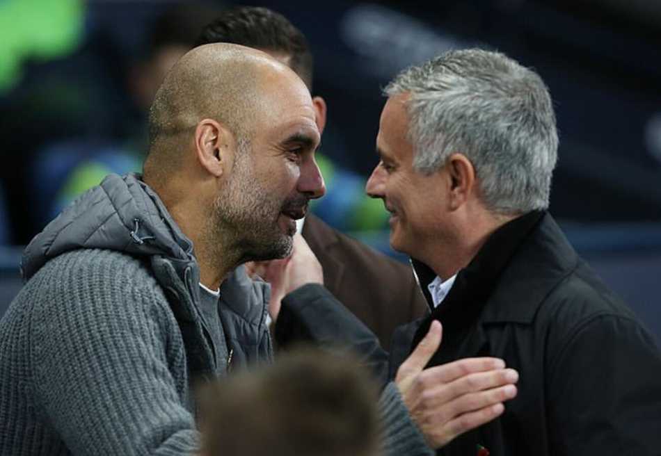 瓜迪奥拉离开演讲厅时，背景墙上利物浦大学的校徽格外醒目，这次特殊的“客场之旅”在欢声笑语中圆满落幕，留给利物浦学子们一段关于足球与幽默的美好回忆。