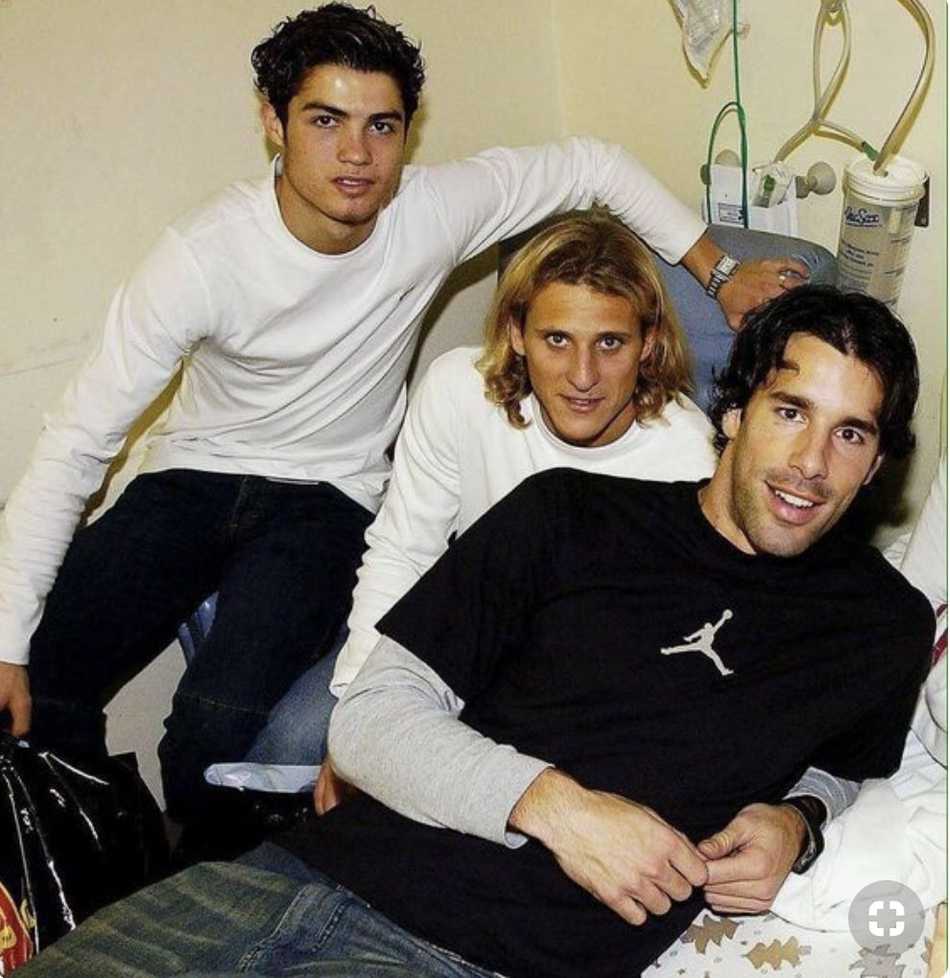 告别伯纳乌的时刻，范尼眼中满含不舍，他挥手向球迷致意，也告别了自己在西班牙的辉煌岁月。