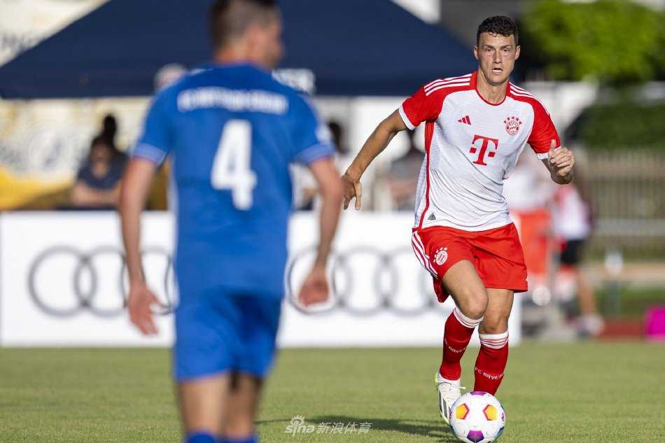 罗塔赫-埃根门将面对如潮攻势奋力扑救，虽失球众多但仍贡献了几次英勇扑挡